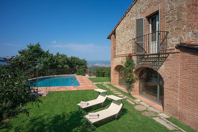 Villa Mandorlo - Pomaio Wines & Hospitality アレッツォ エクステリア 写真